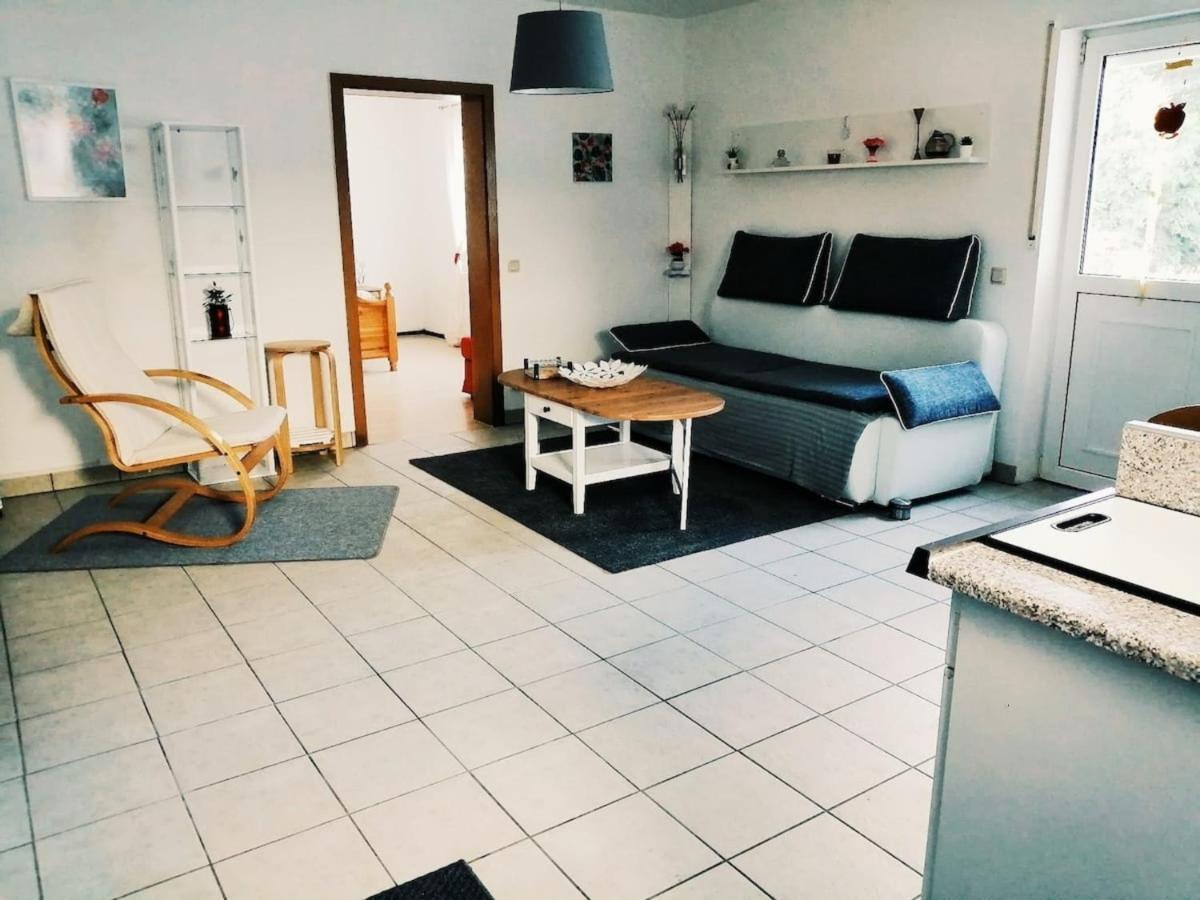 76 Qm Whg Im Eg Haus-Wohlfuehloase Vor Der Haustuer Leilighet Gladenbach Eksteriør bilde